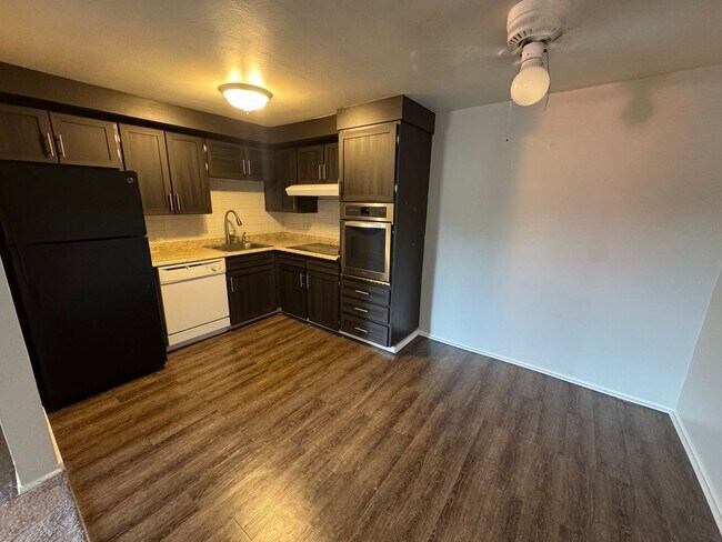 Foto del edificio - 7310 W 10th Ave