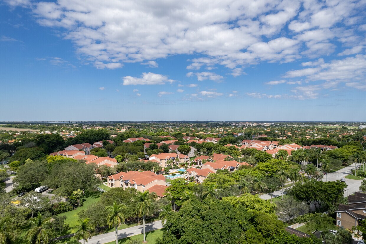 Aerial Photo - Royal Palm Place Condos