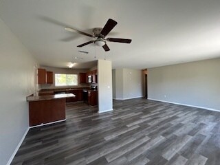 Foto del edificio - 1701 SE Cascella Ct