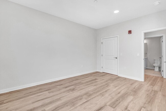 Interior Photo - Kinsley