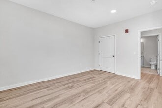 Interior Photo - Kinsley
