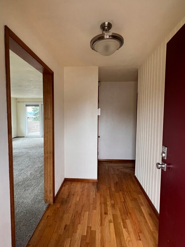 Foto del edificio - 1701 Pitt Ave