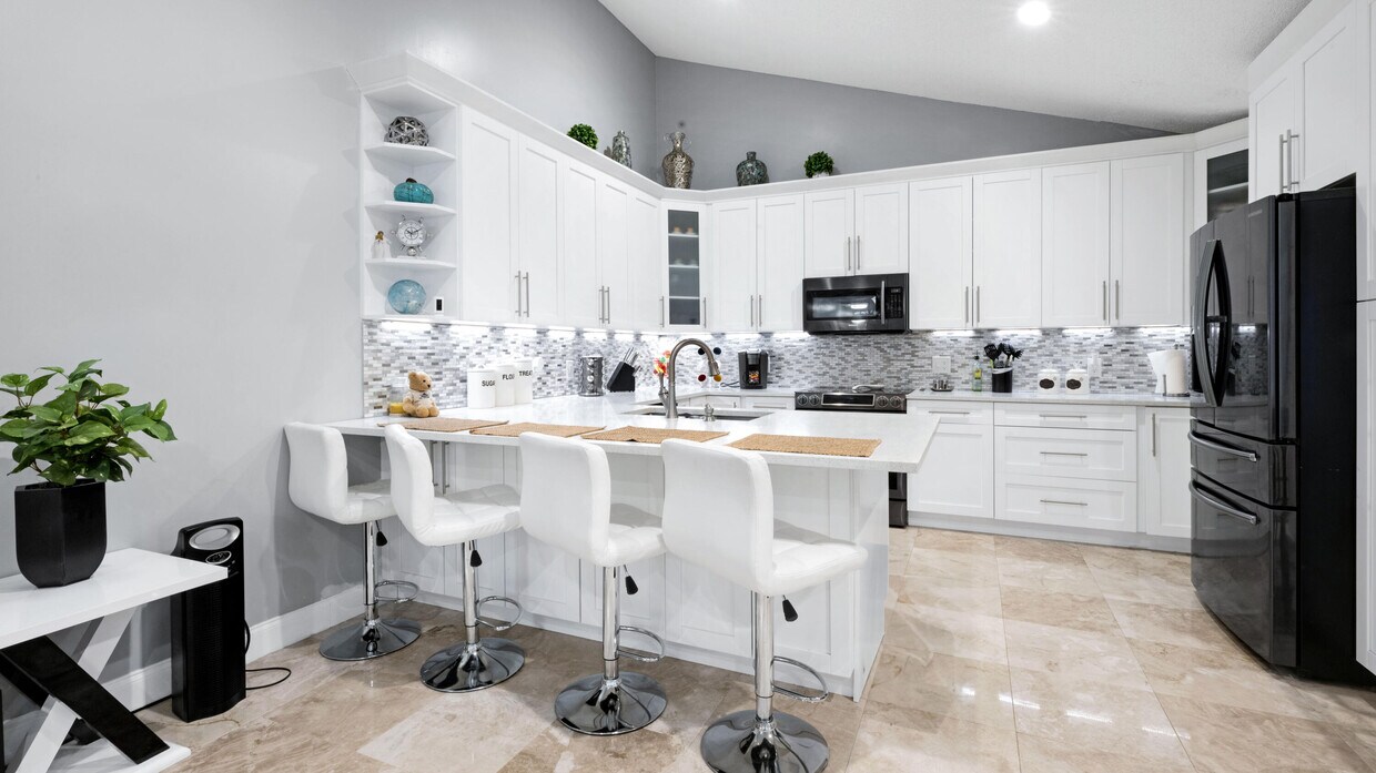Foto principal - 5460 Eagle Lake Dr