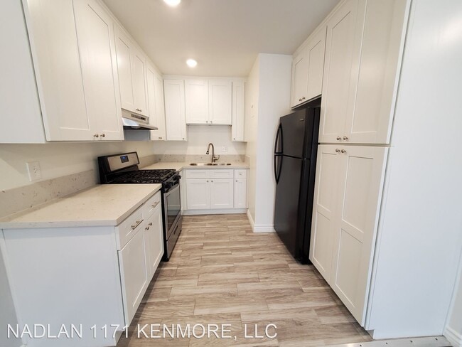 Building Photo - 1171 N Kenmore Ave