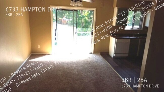 Foto del edificio - 6733 Hampton Dr