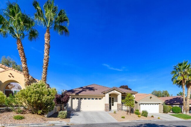 Building Photo - 10676 Huntington Hills Dr