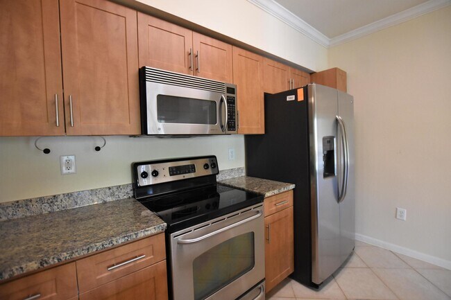 Building Photo - 6529 Emerald Dunes Dr