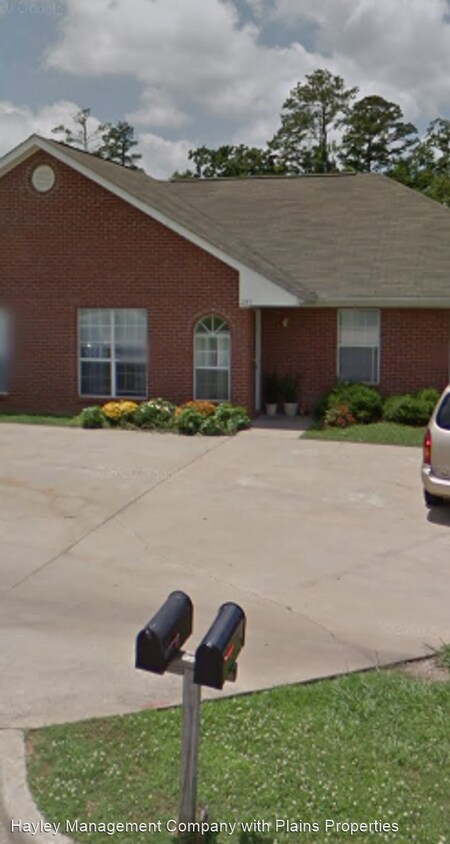 Foto principal - 3 br, 2 bath House - 1245 Amy Court