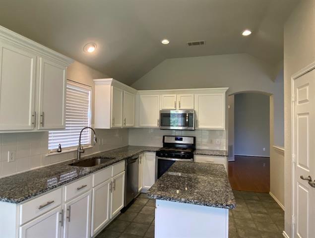 Foto del edificio - 2645 Red Spruce Dr