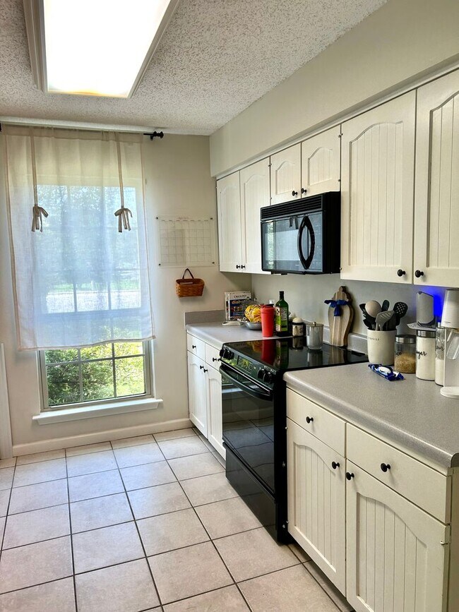 Foto del edificio - Jefferson Square Condos - Jefferson Hwy/Bl...