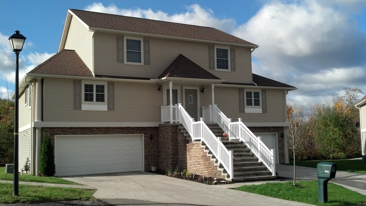 Primary Photo - 6132 Glen Eagles Drive