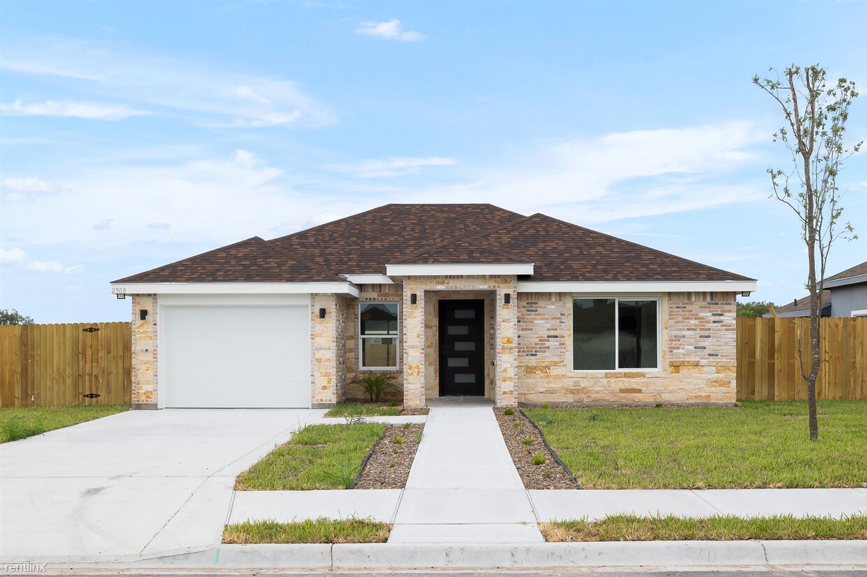 3 br, 2 bath House 2308 San Charbel St 2308 House Rental in San