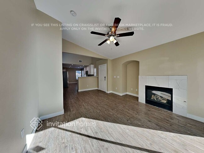 Foto del edificio - 7645 Lookout Hill St