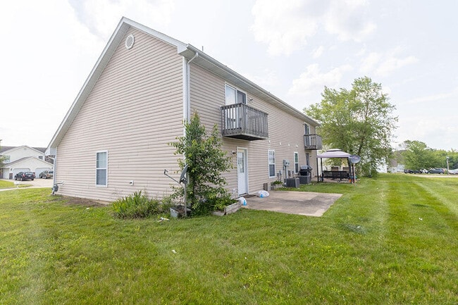 Building Photo - 3306 Dove Dr