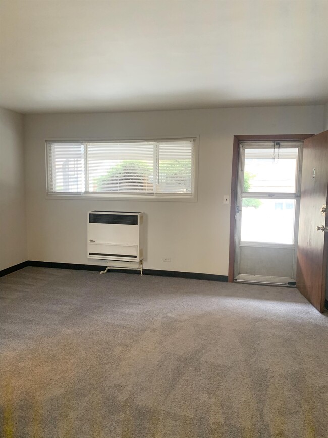 Building Photo - 2126 S 18th Ave