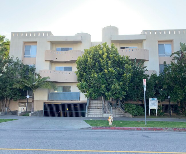 Building Photo - 3839 Motor Ave
