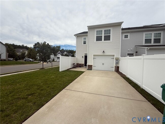 Building Photo - 3031 Farmstead Mill Dr