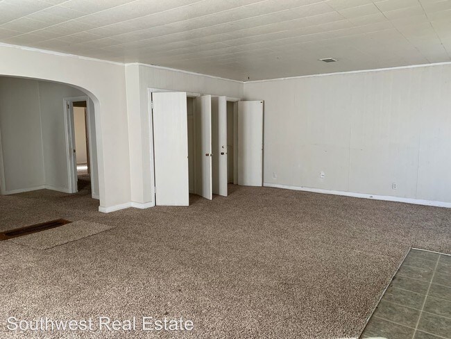 Foto del edificio - 3 br, 1 bath House - 1018 Pile