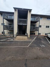 Building Photo - 5030 El Camino Dr