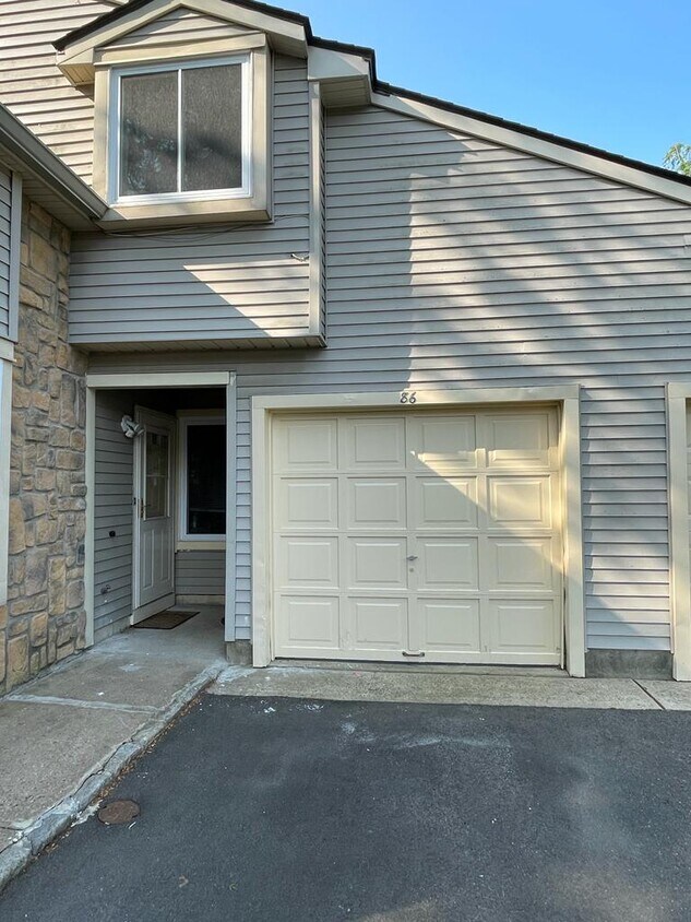 86 Teal Ct, Hightstown, NJ 08520 House Rental in Hightstown, NJ