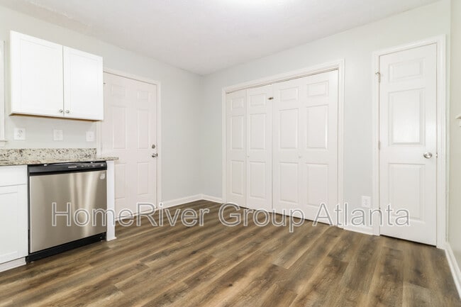 Foto del edificio - 4636 Vintage Ln