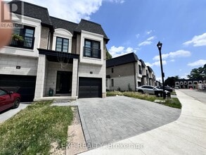 Building Photo - 143 Elgin St N