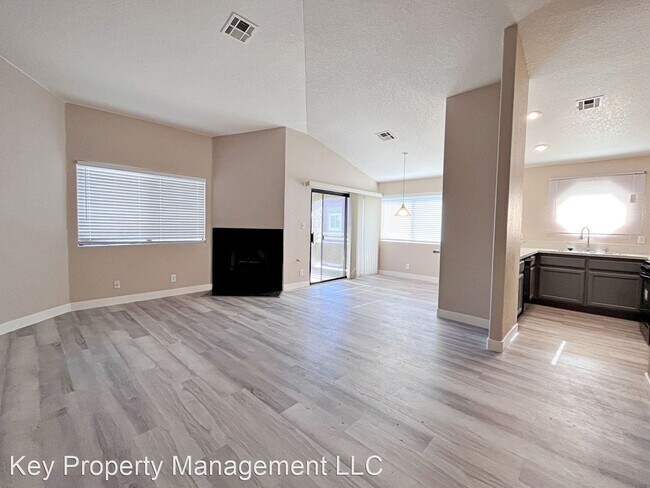 Building Photo - 5052 S Rainbow Blvd