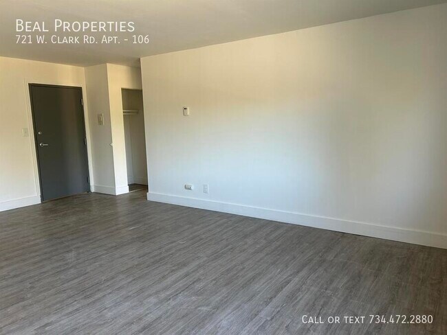 Foto del edificio - 721 W Clark Rd