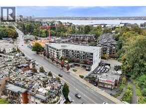 Building Photo - 725-725 Marine Dr
