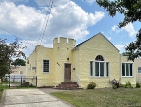 Building Photo - 127 Fox Blvd