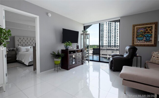 Foto del edificio - 5252 NW 85th Ave