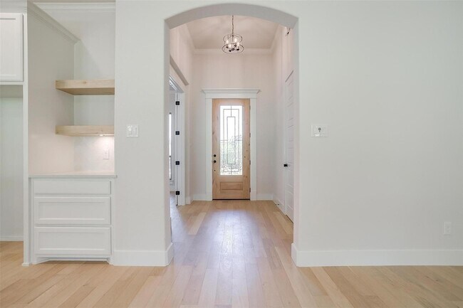 Foto del edificio - 1007 Meadow Wood Ter
