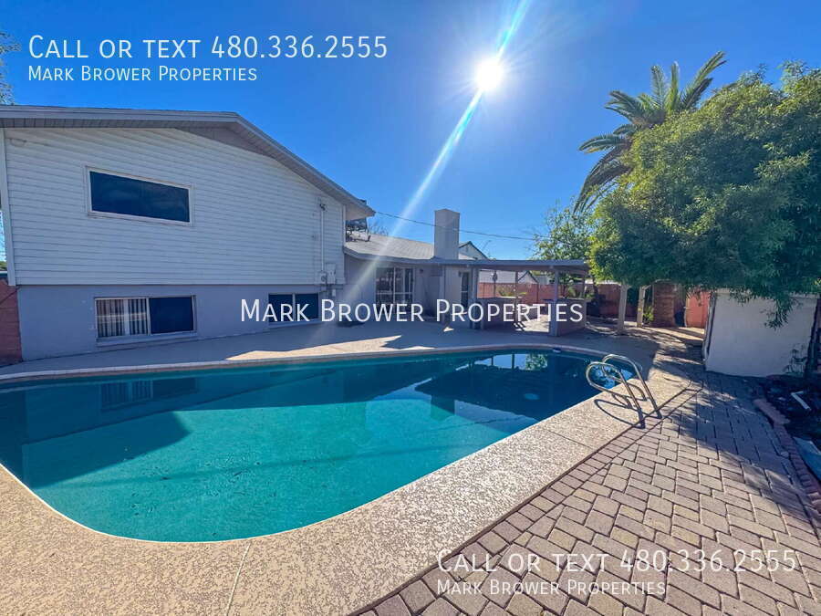 Foto principal - 910 E La Jolla Dr