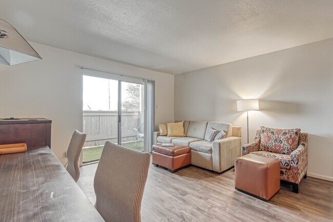 Building Photo - 8433 Hearth Dr