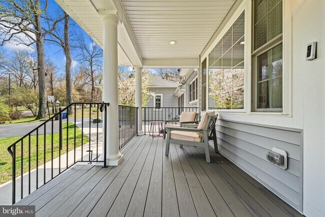 Foto del edificio - 3803 Estel Rd