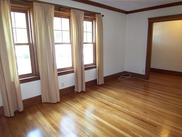 Foto del edificio - 11 Burch St