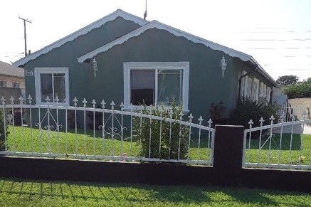 Building Photo - 23401 Catskill Ave