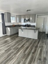 Building Photo - 1208 Grand Ave