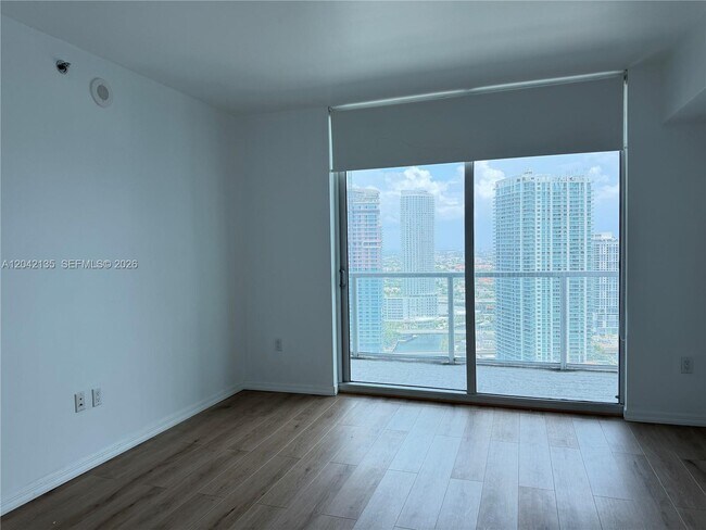Foto del edificio - 55 SE 6th St