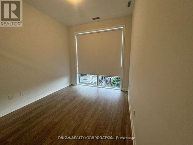 Photo du bâtiment - 4130 Parkside Village Dr