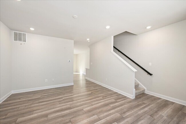 Foto del edificio - Attractive Townhouse in Plantation Lakes (...