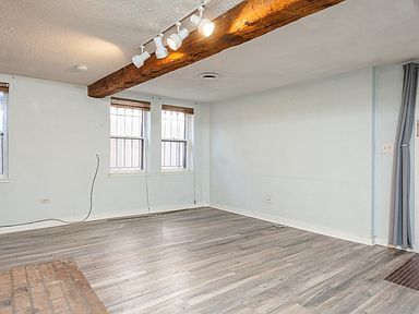 Building Photo - 2052 N Dayton St