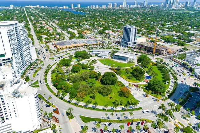 Foto del edificio - 320 S Federal Hwy