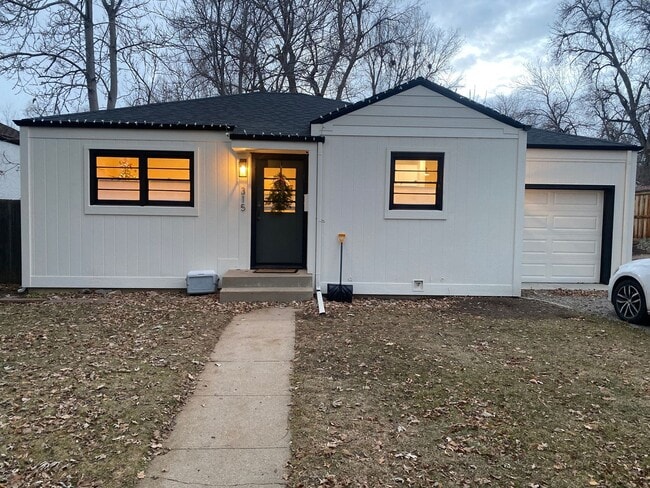 2 bedroom in Longmont - 2 bedroom in Longmont House