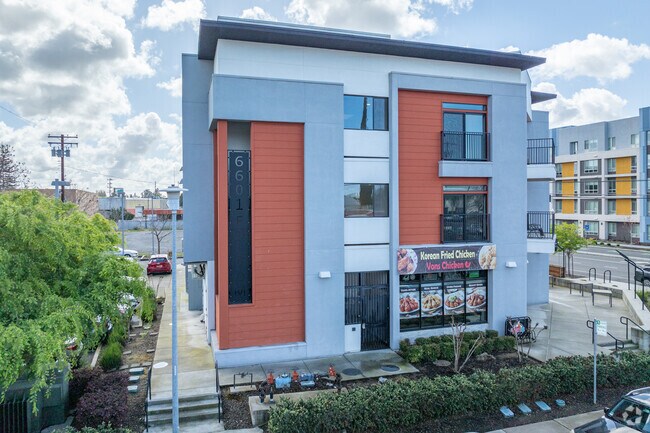 Building Photo - 6601 Folsom Blvd