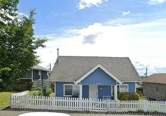 Building Photo - 4436 39th Ave SW