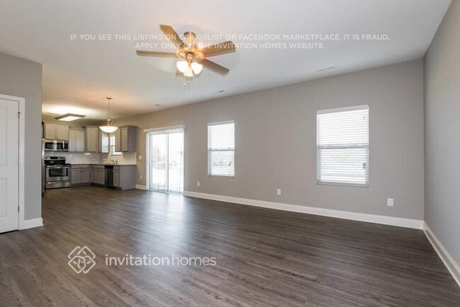 Building Photo - 5305 Roberta Crossing Dr