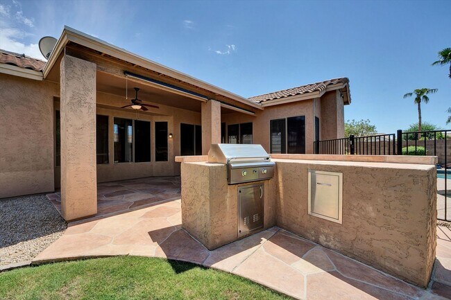 Photo - For Lease $3,300 Spacious 4-Bedrooms Plus ... House