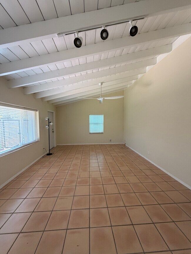 Foto del edificio - 1117 SW 15th Ave
