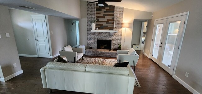 Foto del edificio - 5309 Oceanport Dr